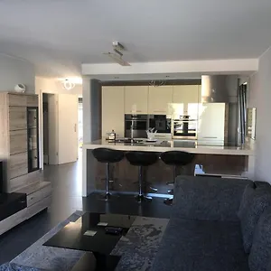  Appartement Entire In - 2 Bedrooms